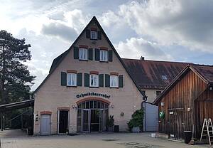 Schmidtbauernhof Vorplatz